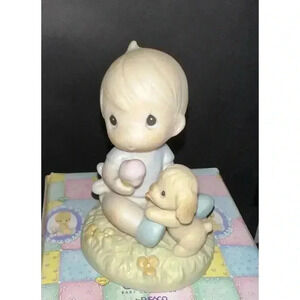 Vintage Precious Moments 1996 Love is Sharing